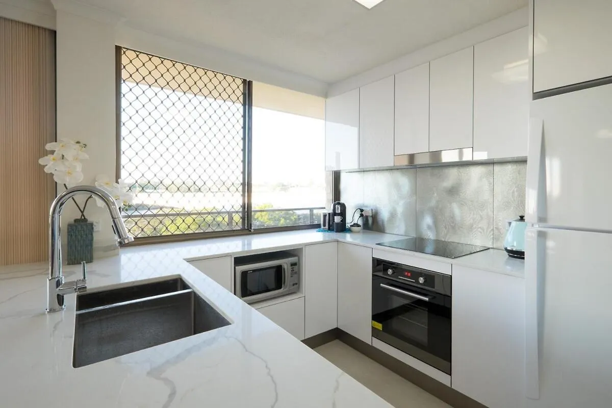 Southbank Apartments Luxury City Pad- New List Brisbane